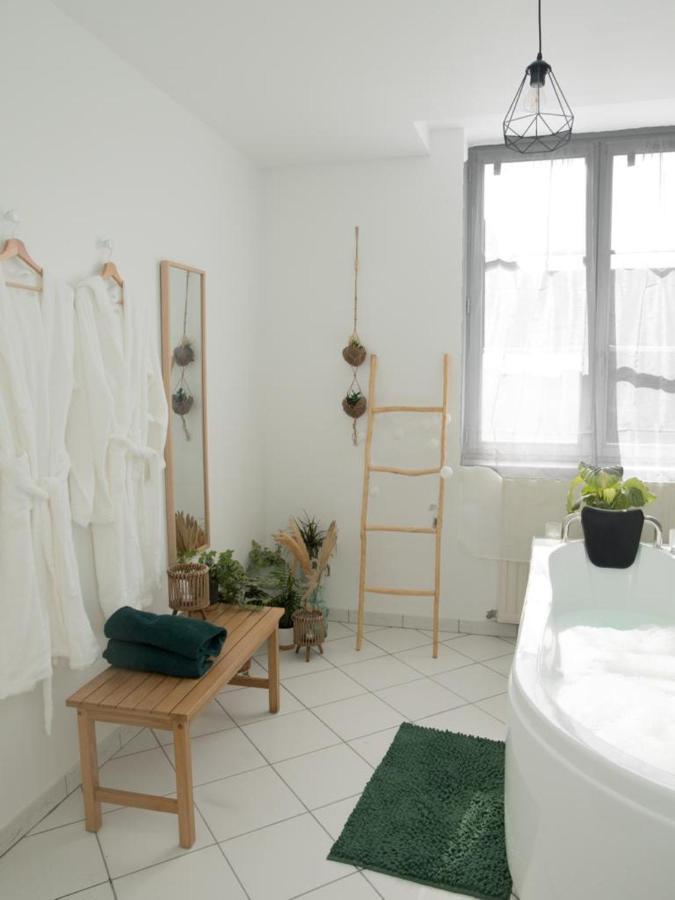 Evasion Tropicale - Studio Avec Spa, Cosy Et Renove Au Coeur De Soissons - 2 Pers Exterior foto